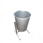 Фото урна  уличная  qg (круглый бункер с квадратной перфорацией) серая ral7040 от ПерфоГрад